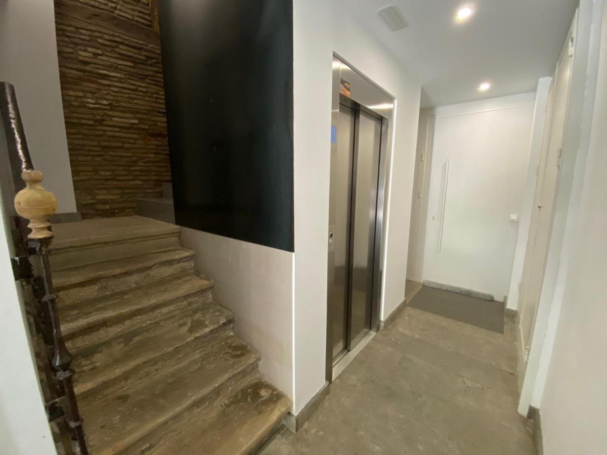 Nerale Loft Downtown Plaza Mercado لوغرونيو المظهر الخارجي الصورة