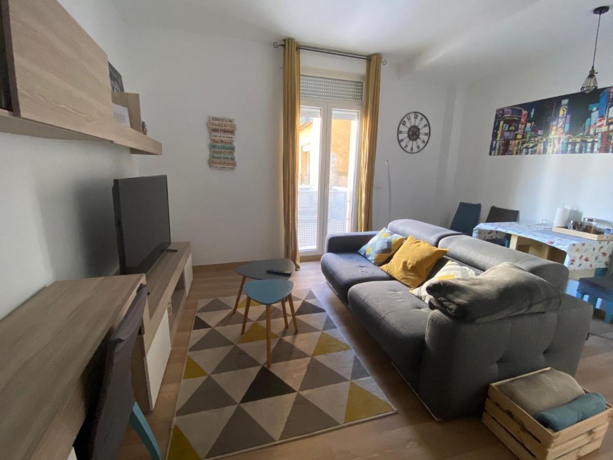Nerale Loft Downtown Plaza Mercado لوغرونيو المظهر الخارجي الصورة