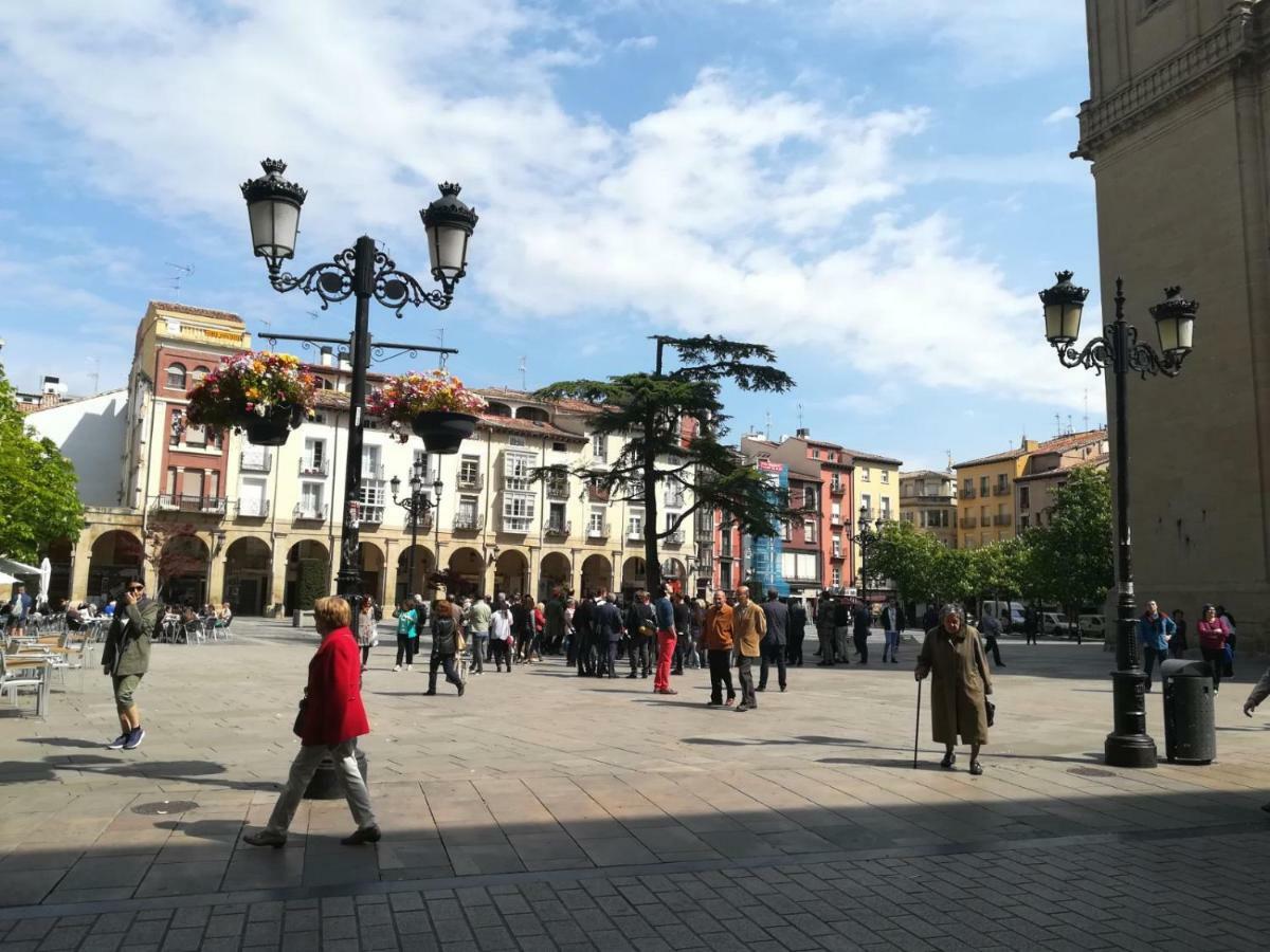 Nerale Loft Downtown Plaza Mercado لوغرونيو المظهر الخارجي الصورة